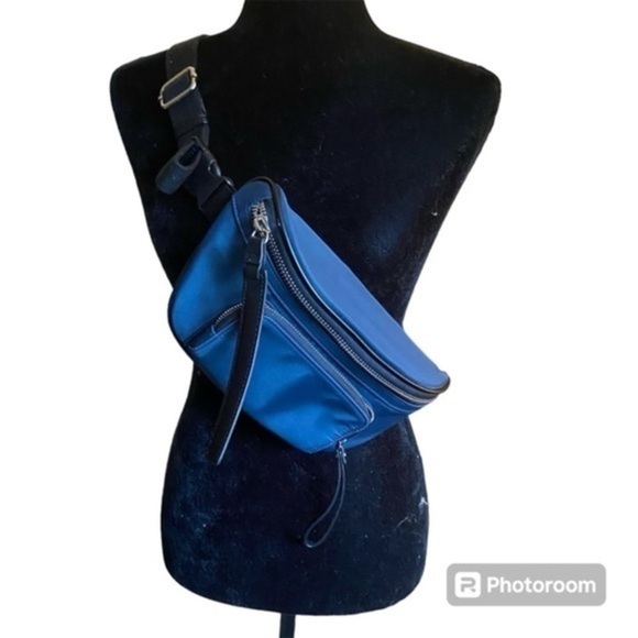 Christopher Kon crossbody ‘Fanny pack’ in rich navy blue shade with black detail - Picture 11 of 15